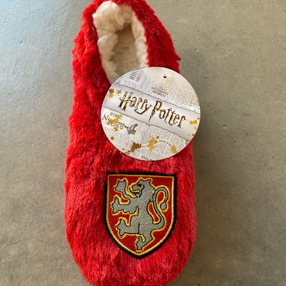 New with tags Harry Potter Gryffindor Sherpa Slippers
